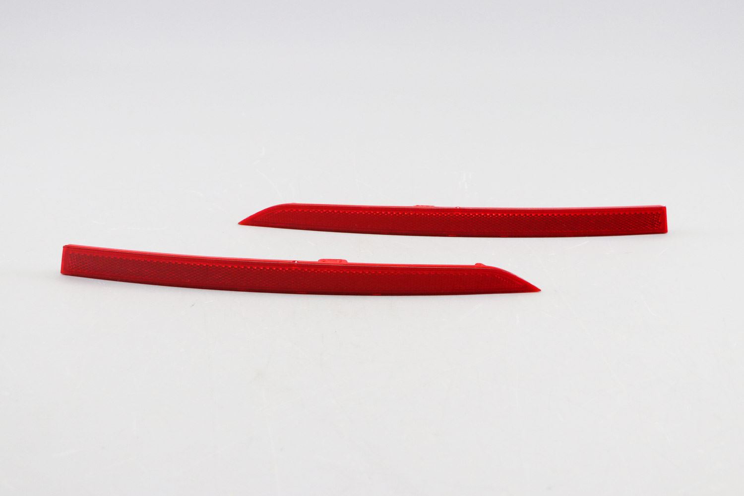 Bumper Reflector Rear - for BMW - OEM 33-8302L | Eurowagens