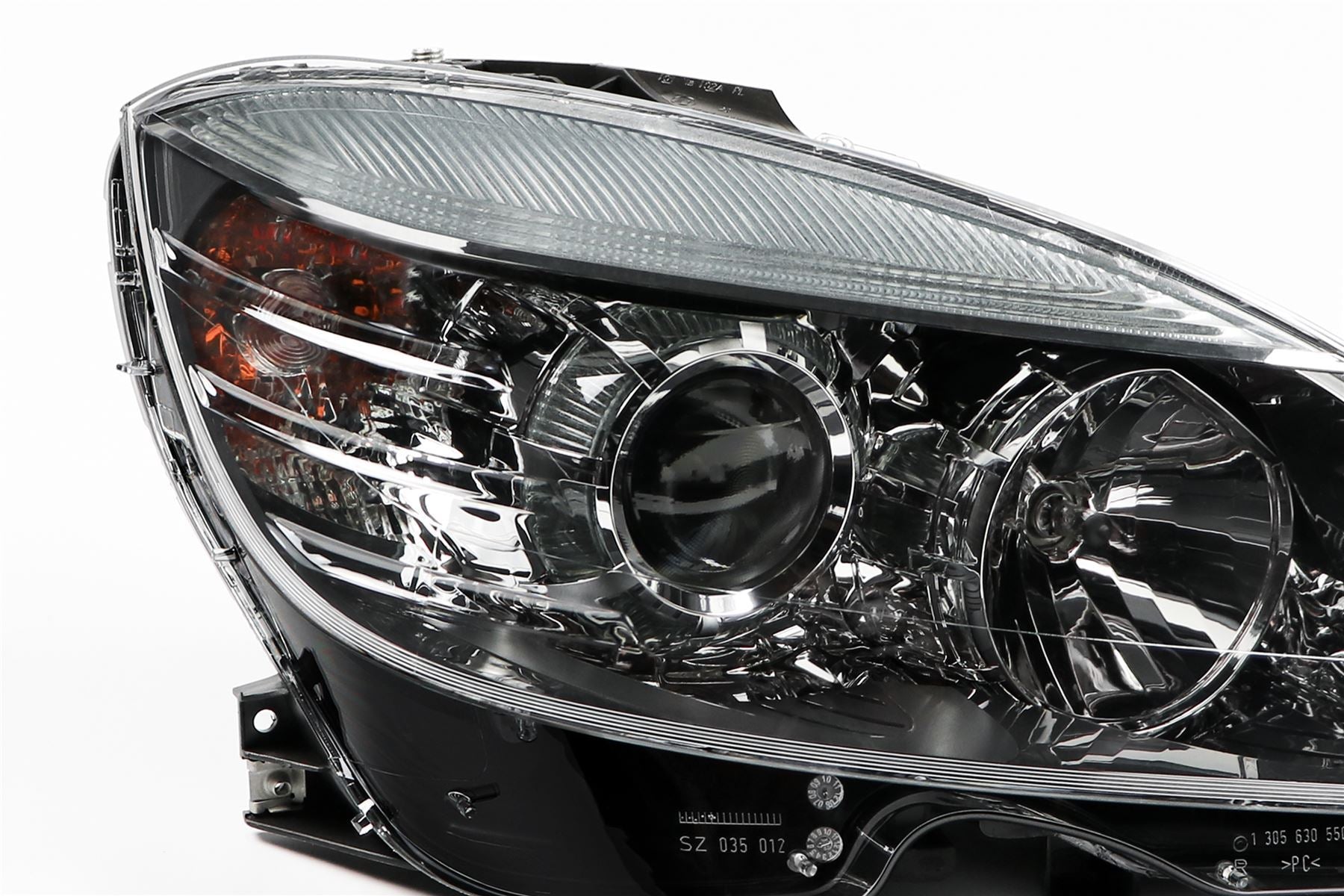 Mercedes-Benz CLC-Class Sportcoue Right Headlight, Magneti Marelli OEM, OEM A2038206059 - View 2