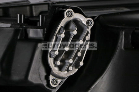 Land Rover Discovery Headlight Cover, Valeo OEM, OEM LR085646 - View 2