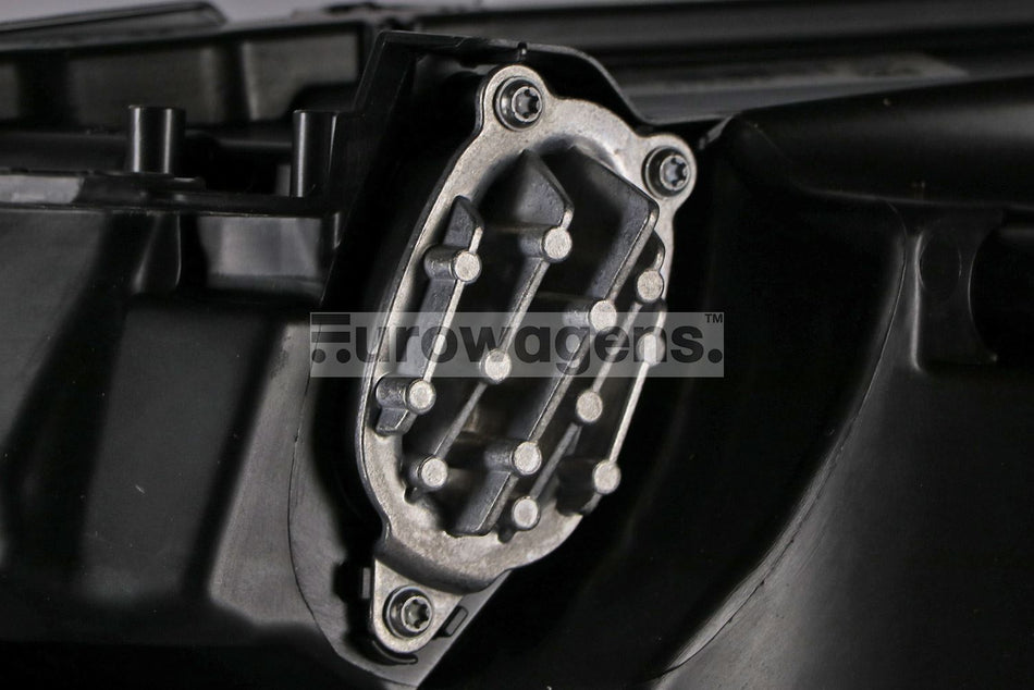 Land Rover Discovery Headlight Cover, Valeo OEM, OEM LR085646 - View 2