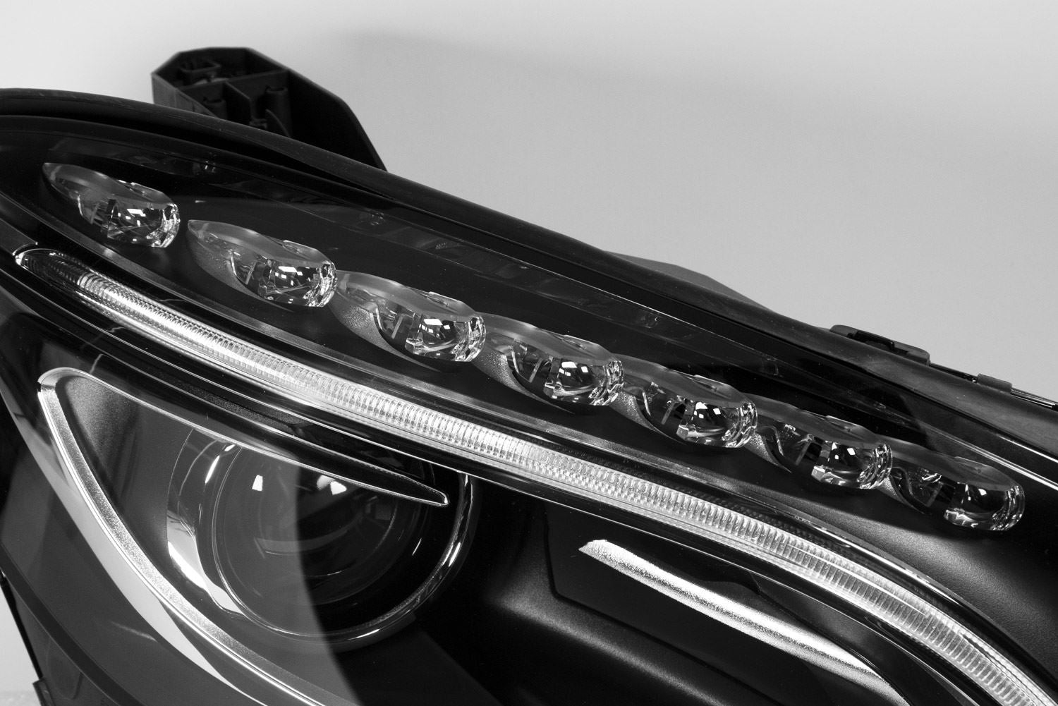 Mercedes-Benz GLA Right Headlight, Magneti Marelli OEM, OEM A1569062000 - View 12