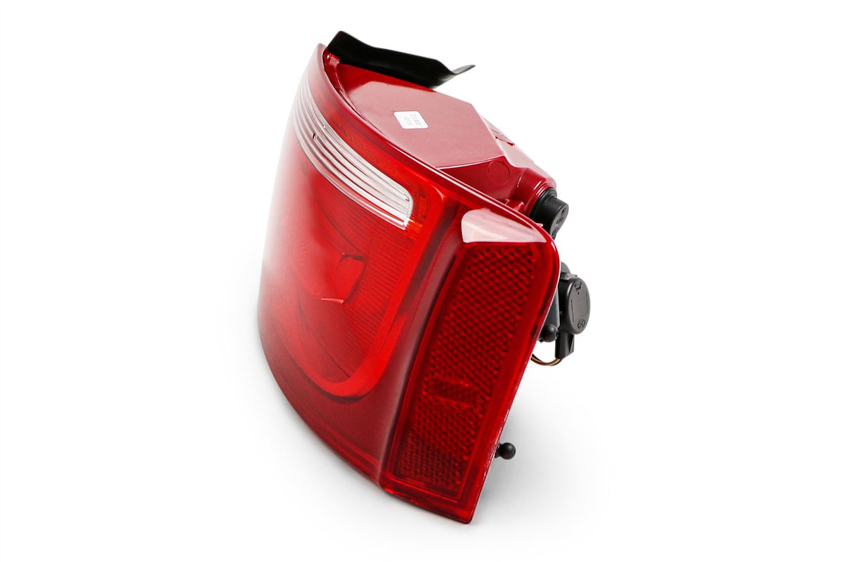Audi A5 Right Rear Light, Magneti Marelli OEM, OEM 8T0945096 - View 4