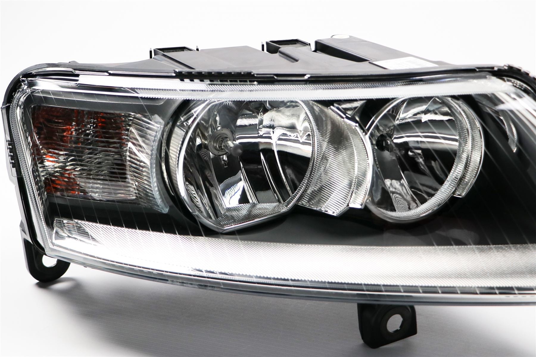 Hella Right Headlight for Audi, OEM quality, OEM 4F0941030E - View 4