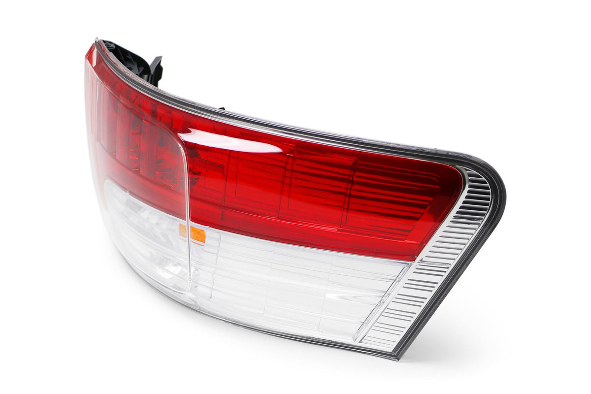 Toyota Avensis Right Rear Light, Valeo OEM, OEM 81551-05250 - View 4
