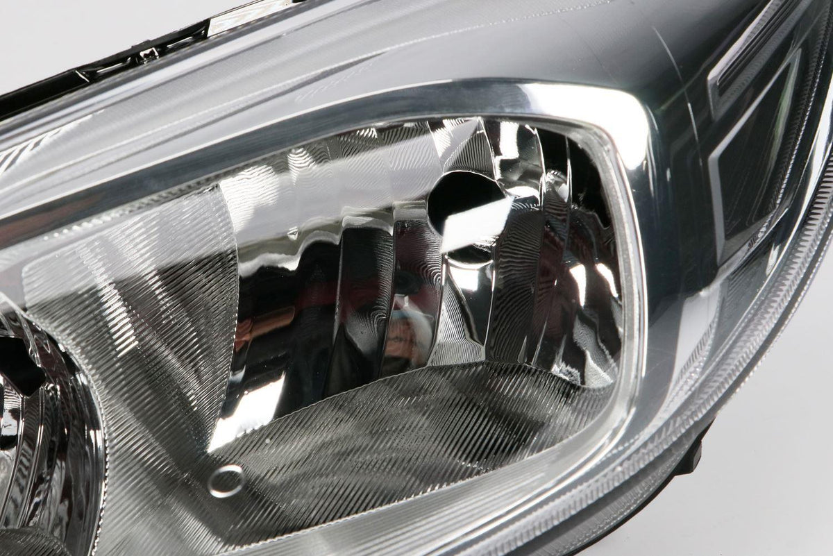 Hella Left Headlight for Ford, OEM quality, OEM 1866250 - View 9