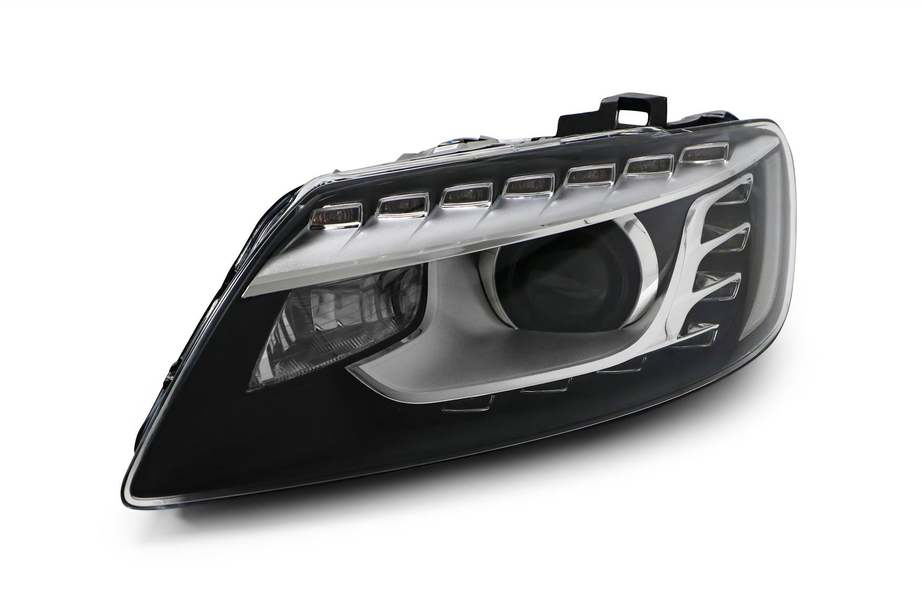 Audi Q7 Left Headlight, Valeo OEM, OEM 4L0941029AG - View 6