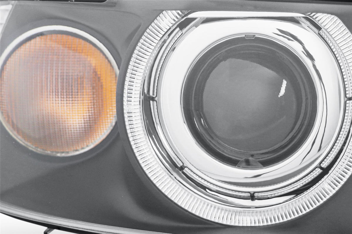 BMW 5 Series E39 Right Headlight, Hella OEM, OEM 63126902520 - View 4