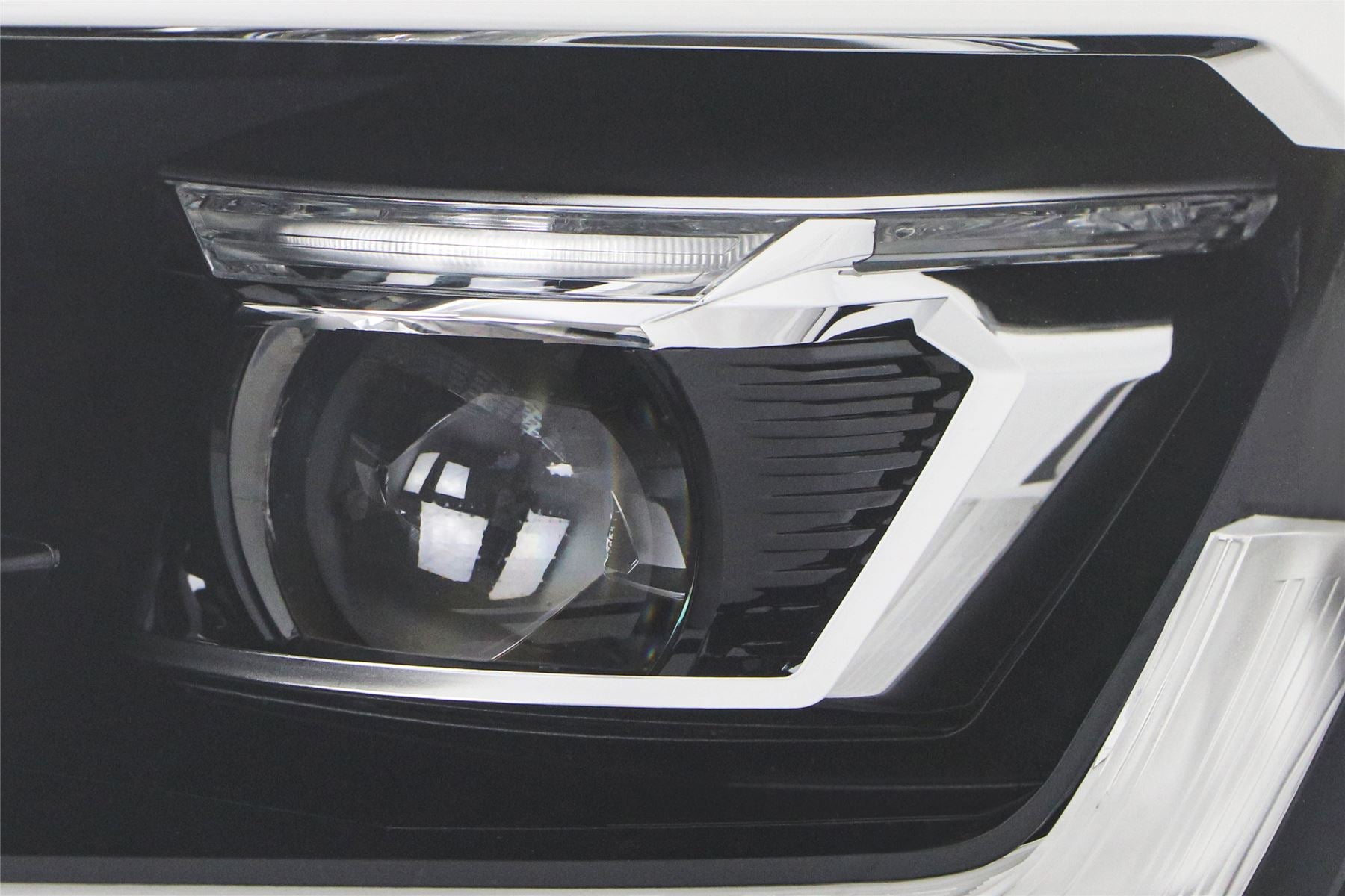Volkswagen Transporter T6.1 Left Headlight, Valeo OEM, OEM 7L2941773A - View 3