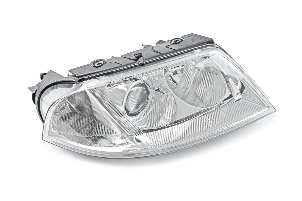 Volkswagen Passat Right Headlight, Hella OEM, OEM 3B0941016 - View 3