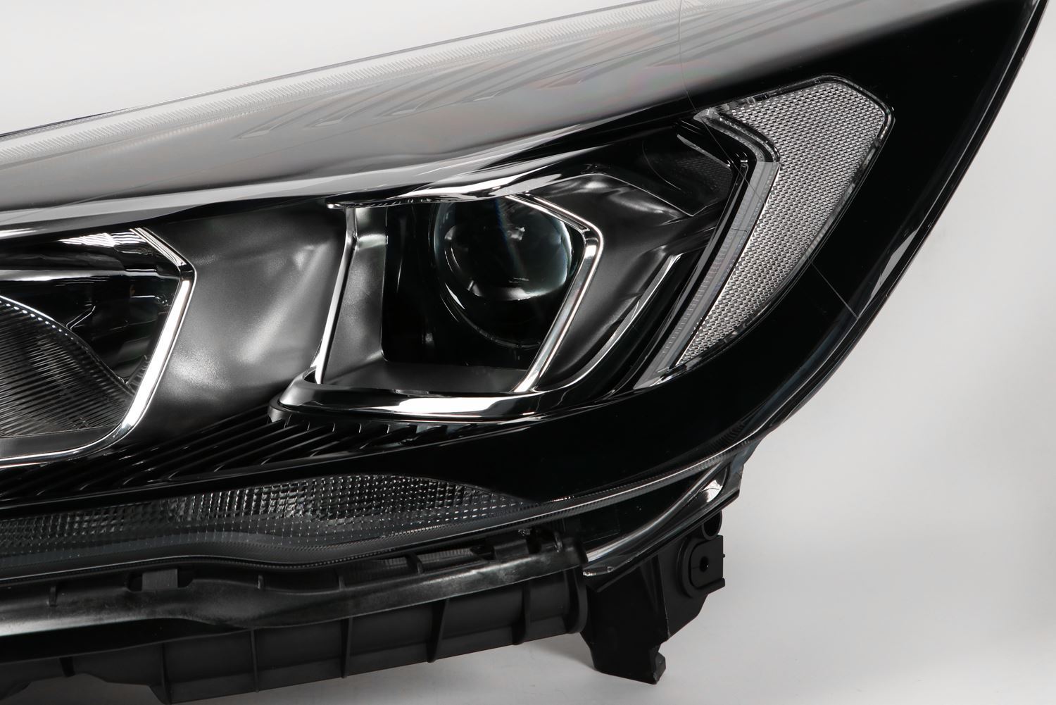 Ford Kuga Left Headlight, Valeo OEM, OEM GV4113W030BG - View 9