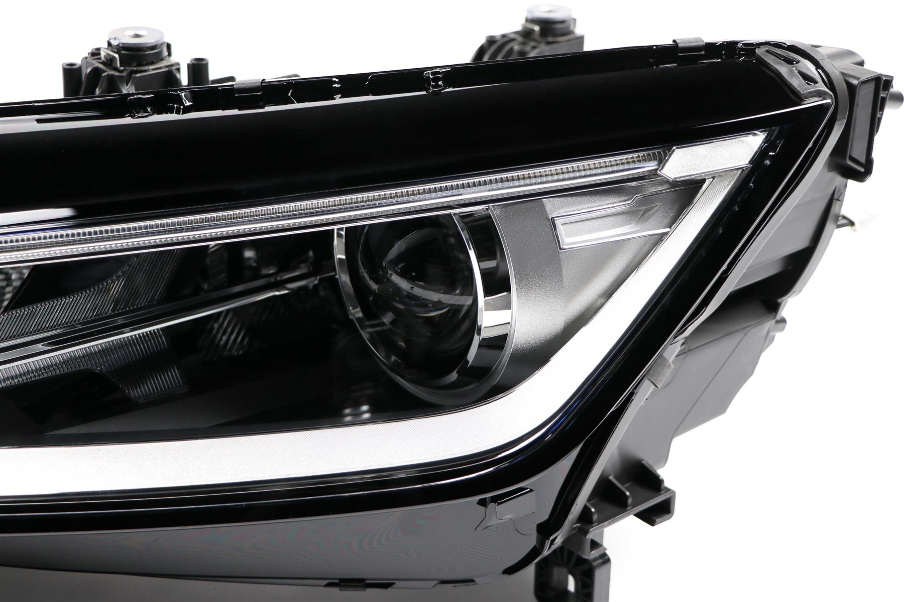 Audi TT Left Headlight, Magneti Marelli OEM, OEM 8S0941043A - View 3