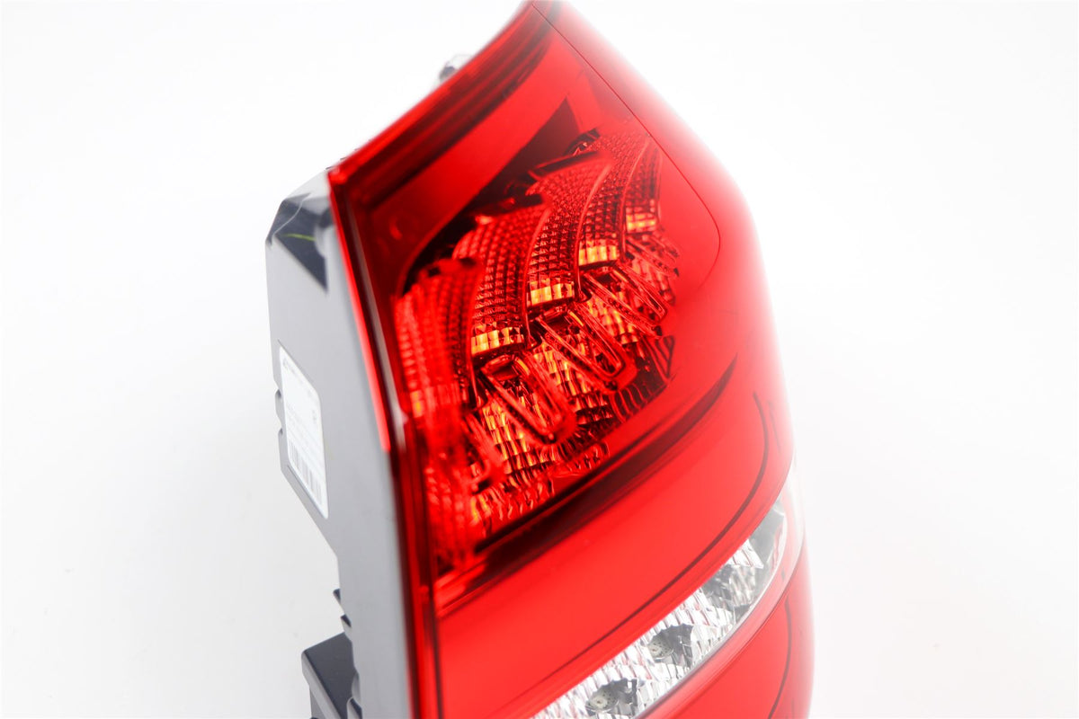 Mercedes-Benz GLS Right Rear Light, Magneti Marelli OEM, OEM A1669066102 - View 3
