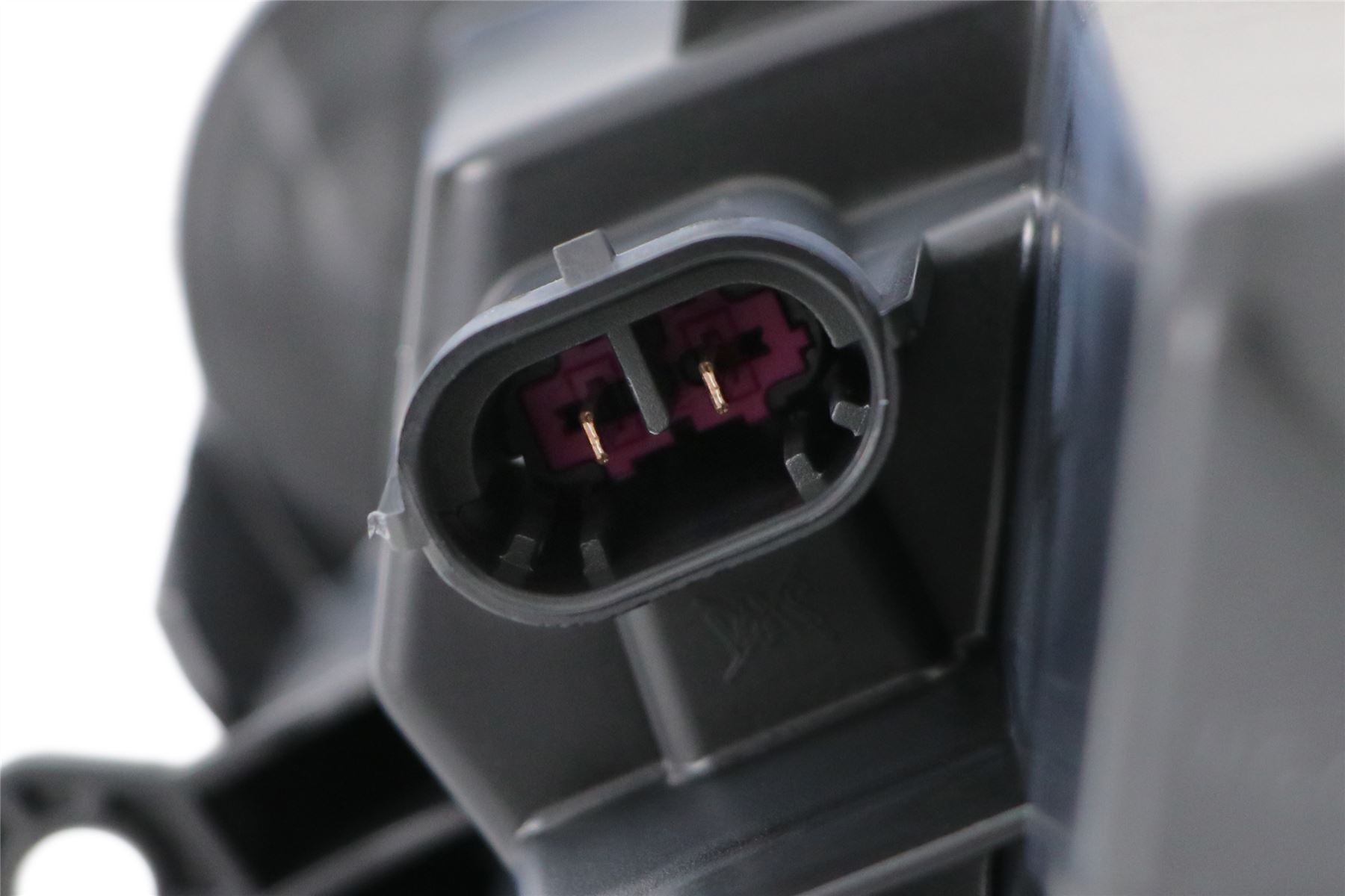 Hella LED Right Front Fog Light for Seat, OEM quality, OEM 5FO941702A - View 3