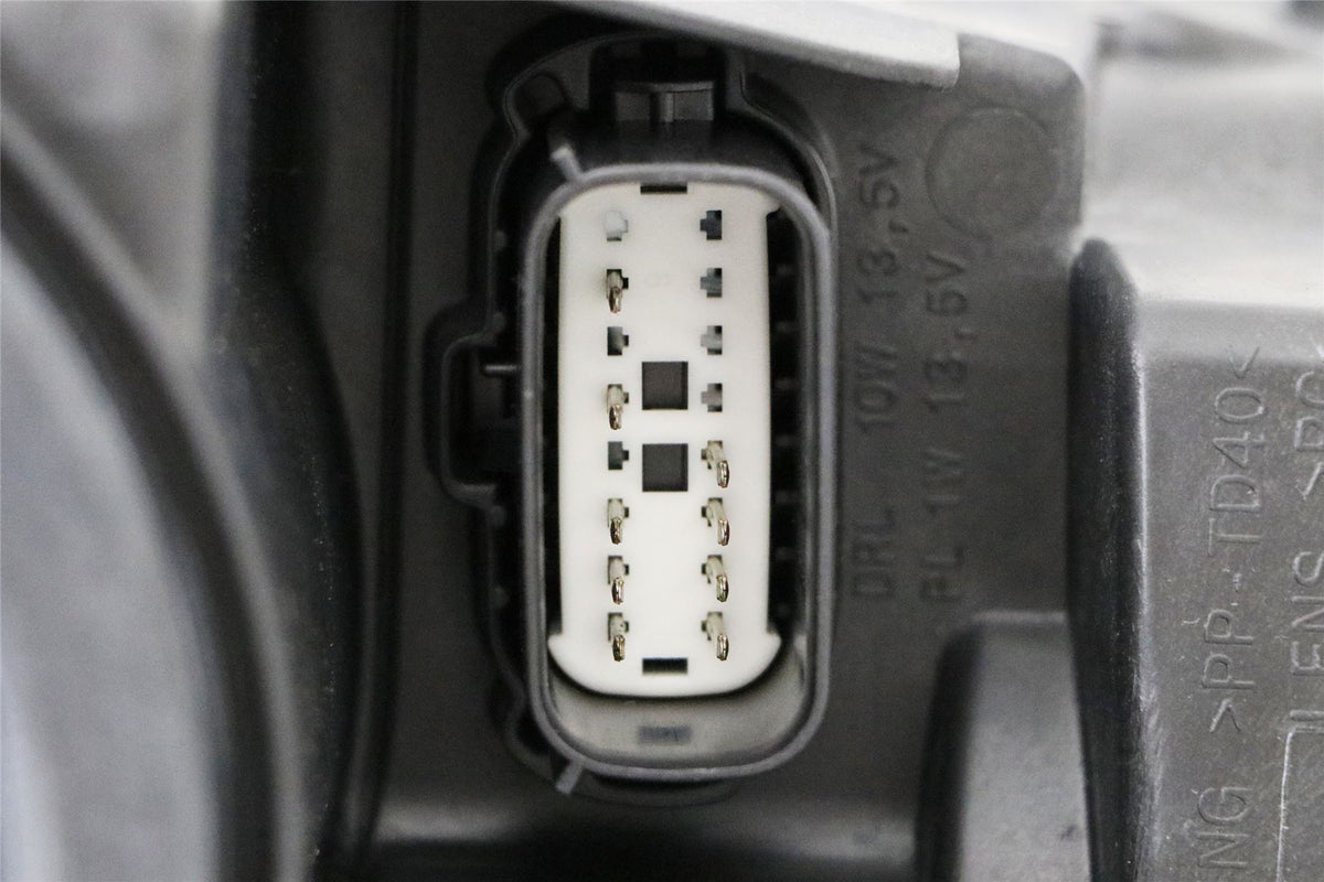 Ford Kuga Left Headlight, Valeo OEM, OEM GV4113W030DG - View 2
