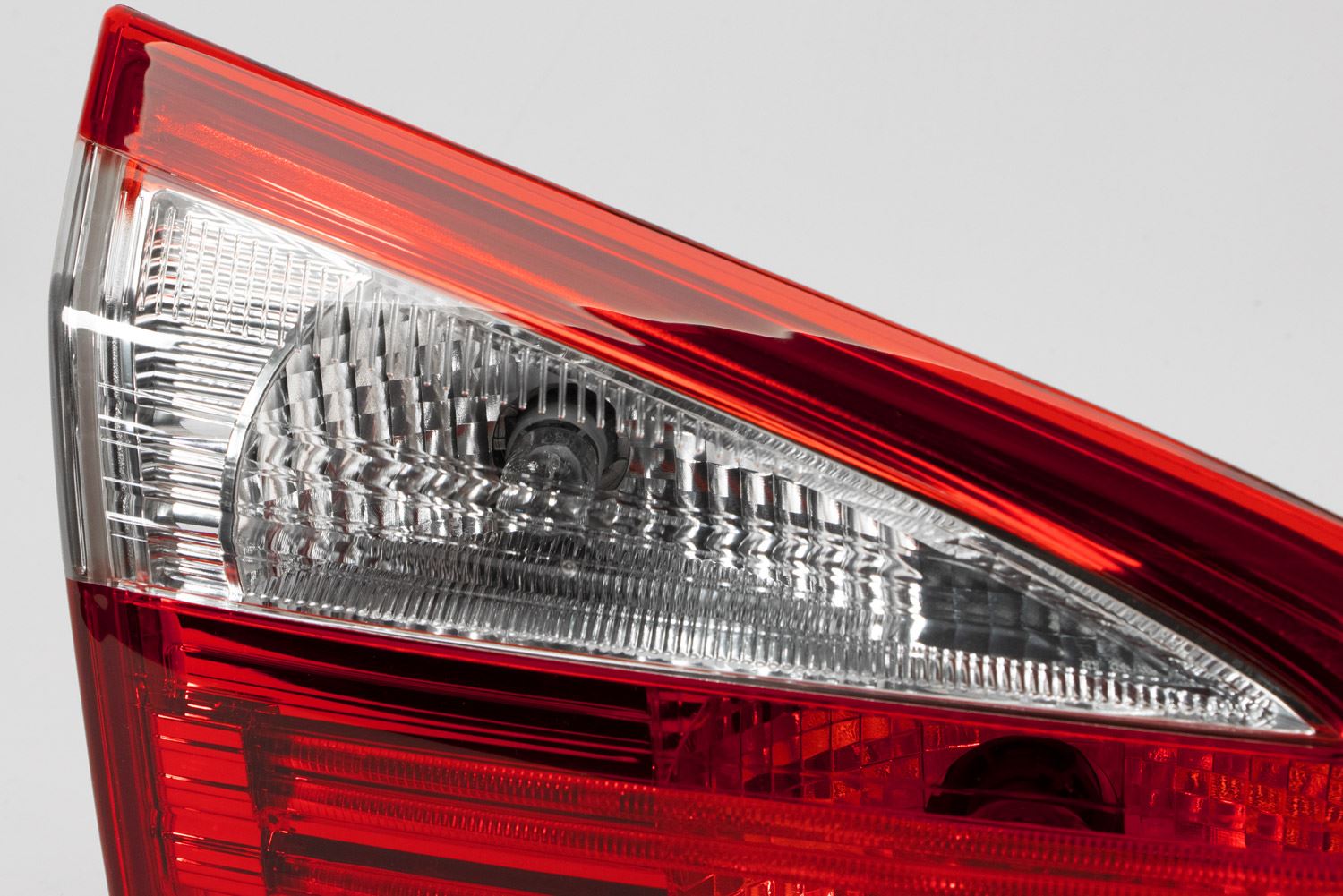 Ford Focus Turnier Left Rear Light, Hella OEM, OEM 1715141 - View 9