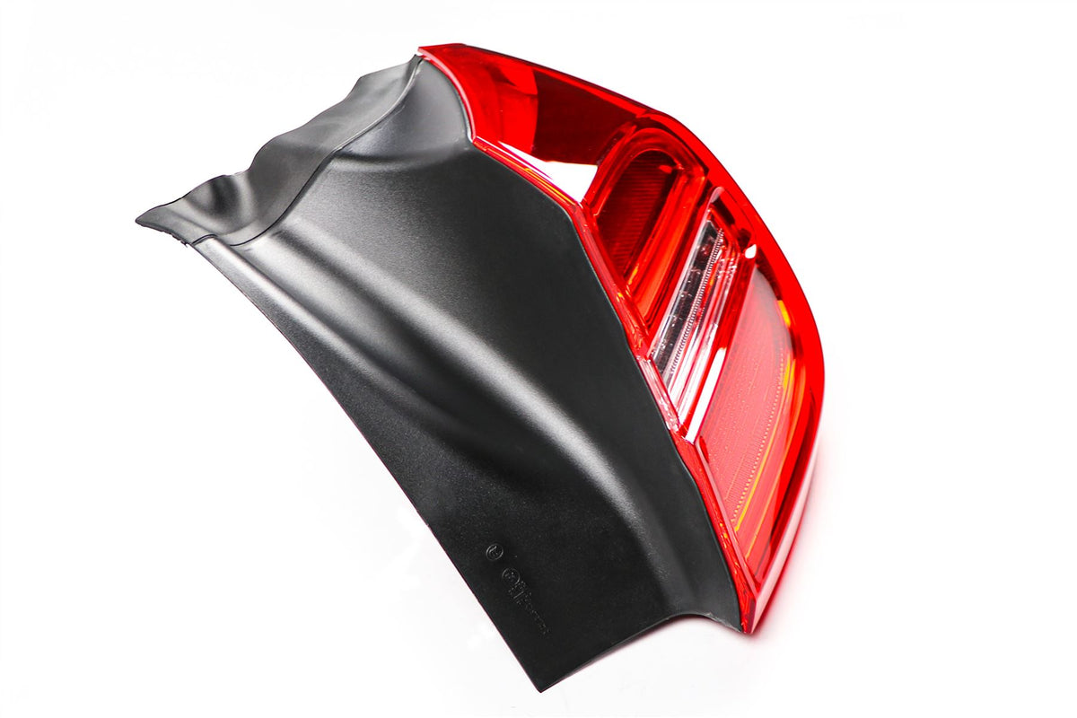 Mercedes-Benz GLA Right Rear Light, Magneti Marelli OEM, OEM A1569062058 - View 8