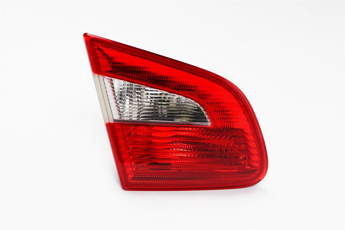 Skoda Superb Left Rear Light, Magneti Marelli OEM, OEM 3T5945107 - View 8