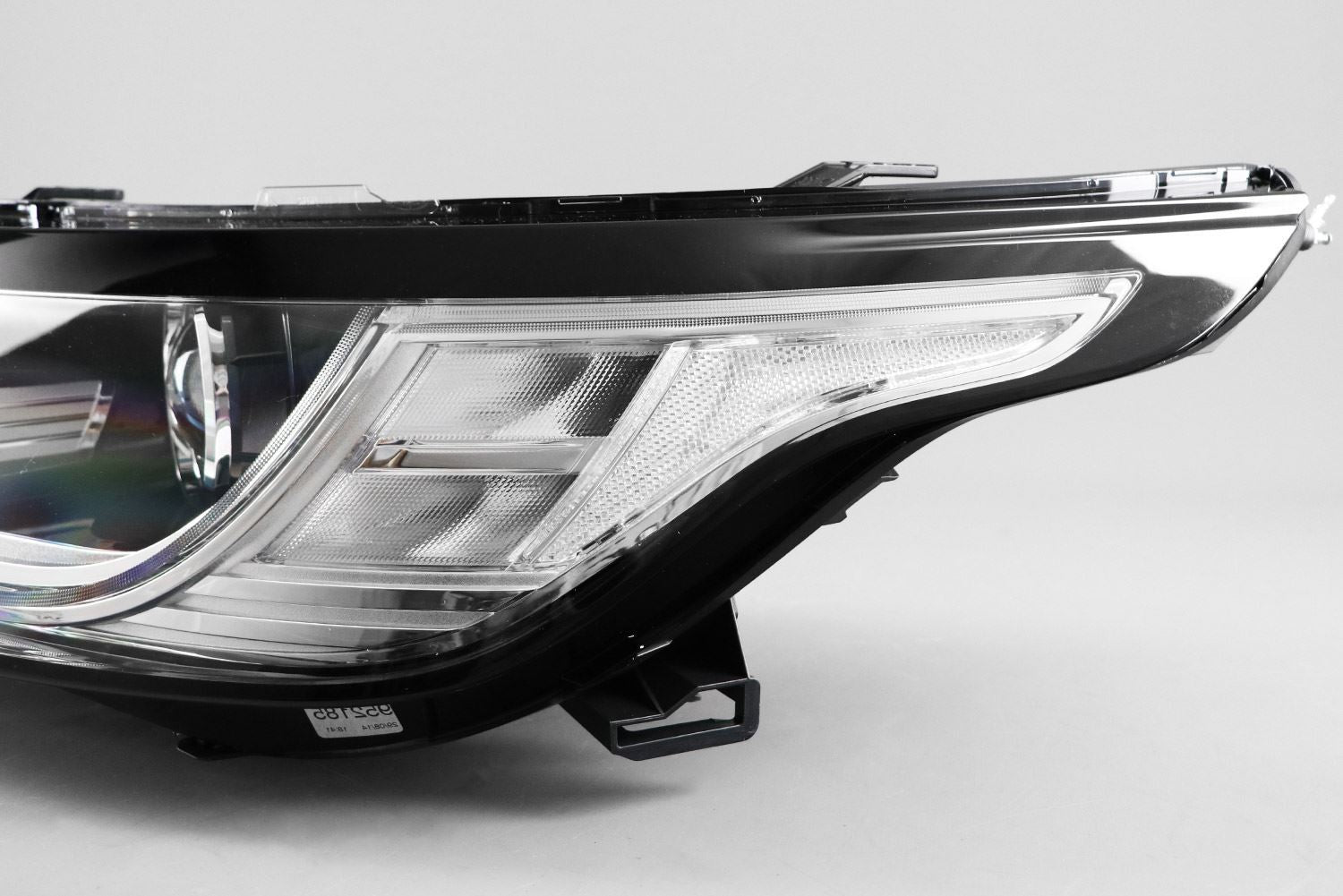 Land Rover Range Rover Sport Left Headlight, Magneti Marelli OEM, OEM LR044267 - View 9
