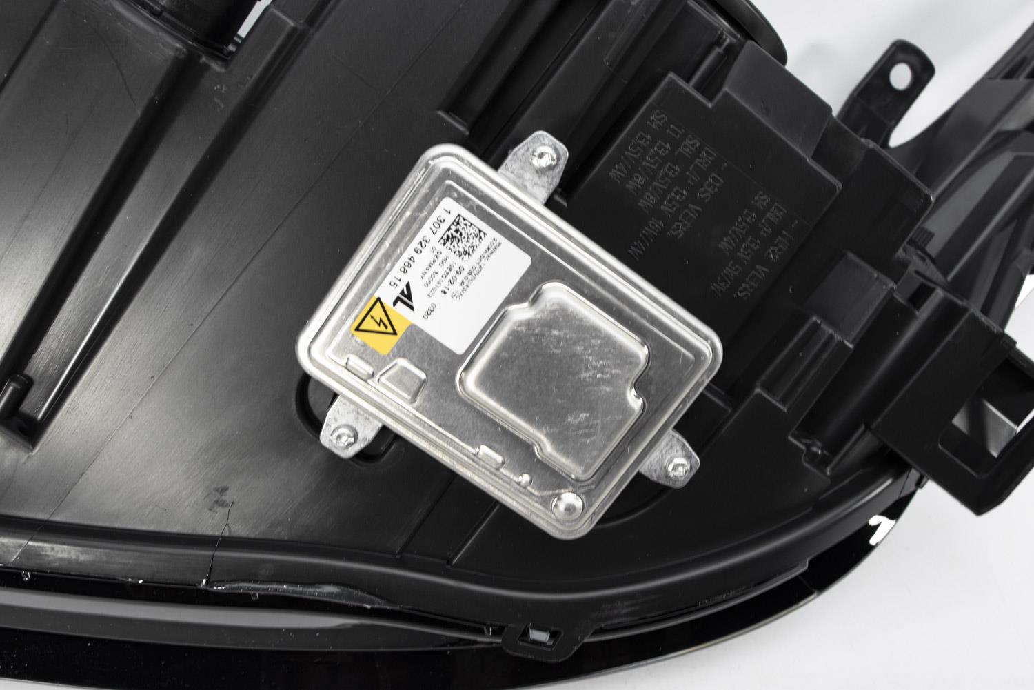 Land Rover Range Rover Sport Right Headlight, Magneti Marelli OEM, OEM LR044260 - View 8