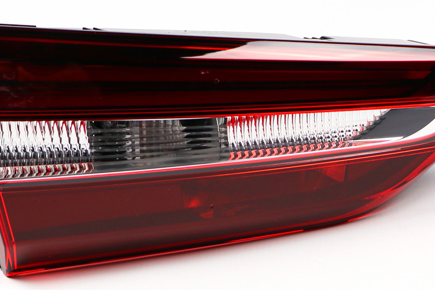 Vauxhall Grandland Left Rear Light, Magneti Marelli OEM, OEM 3647251 - View 3