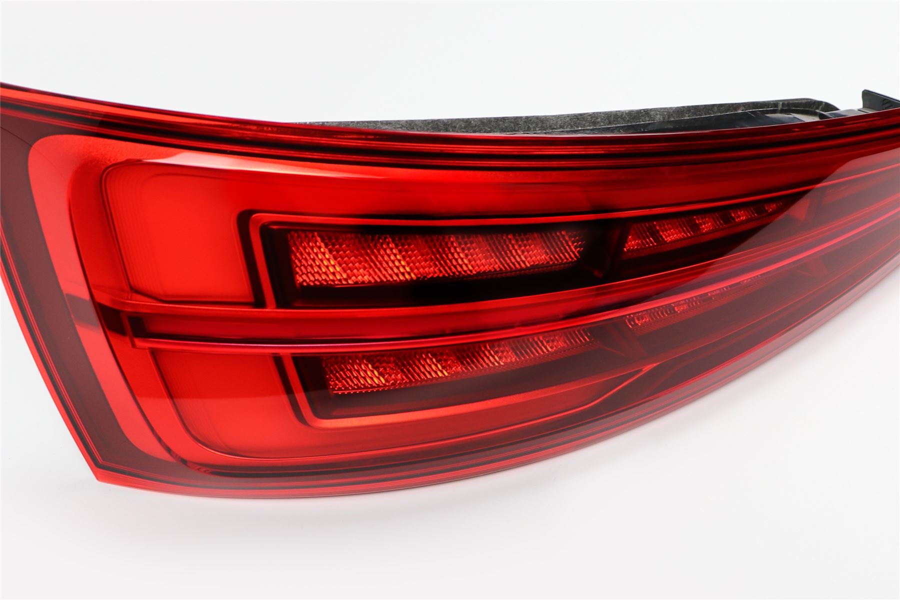 Audi Q3 Left Rear Light, Magneti Marelli OEM, OEM 8U0945093N - View 4