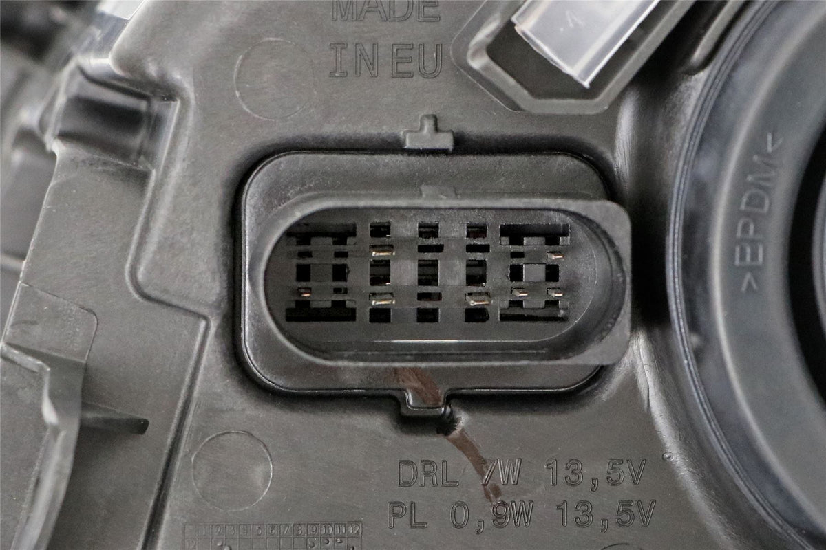 Ford Kuga Right Headlight, Valeo OEM, OEM 1808349 - View 6