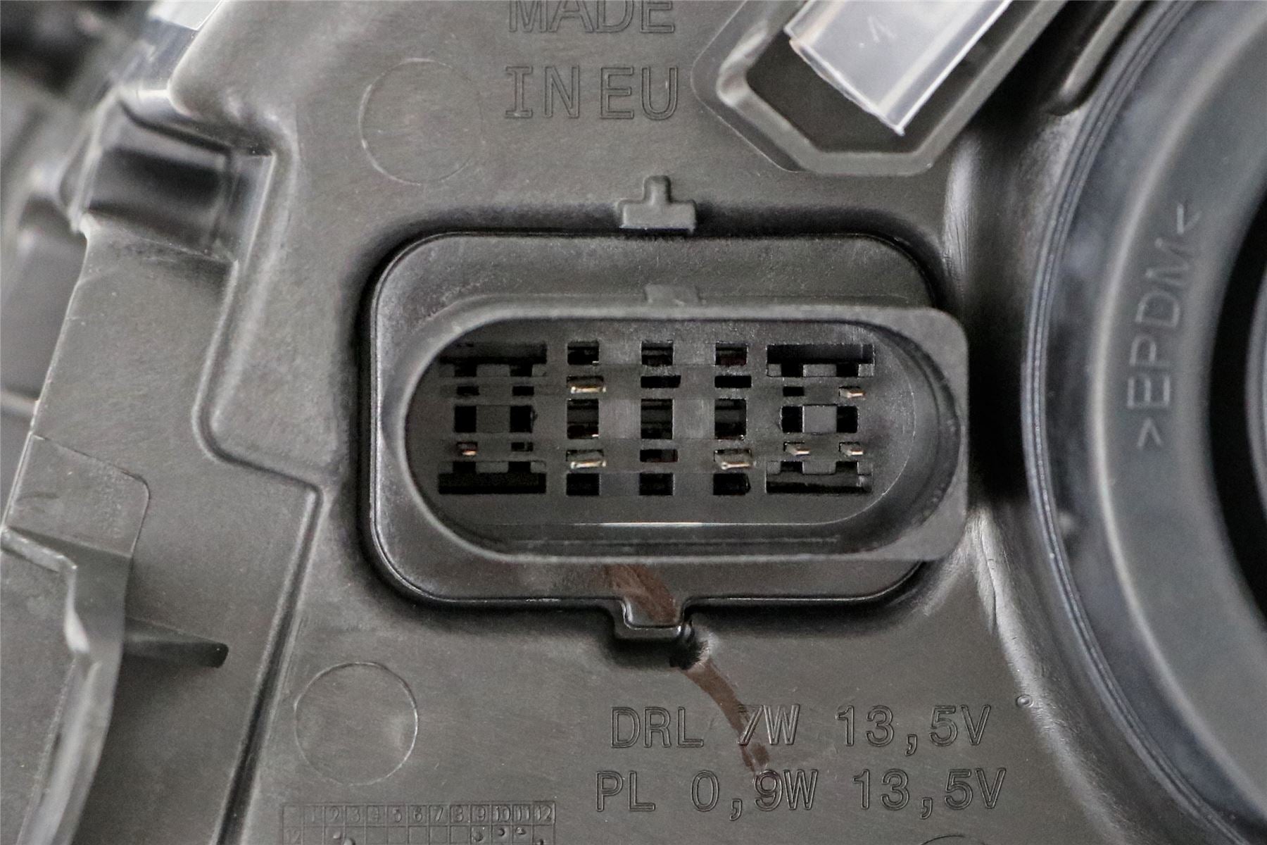 Ford Kuga Right Headlight, Valeo OEM, OEM 1808349 - View 6