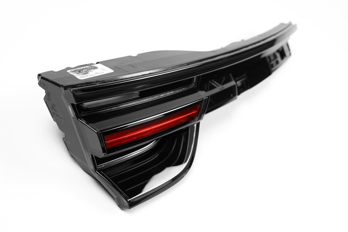Porsche Panamera Left Rear Light, Magneti Marelli OEM, OEM 973945207A - View 3