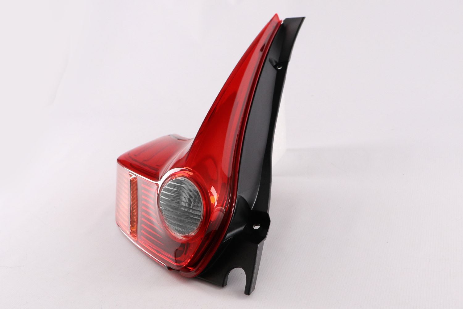 Nissan Juke Left Rear Light, Valeo OEM, OEM 265551KA0A - View 2