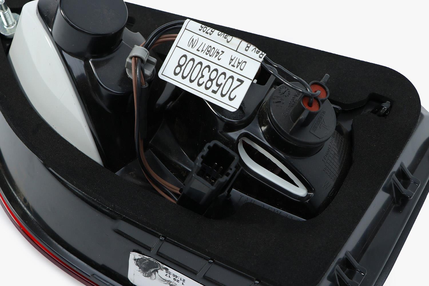 Vauxhall Insignia Left Rear Light, Magneti Marelli OEM, OEM 39107540 - View 9