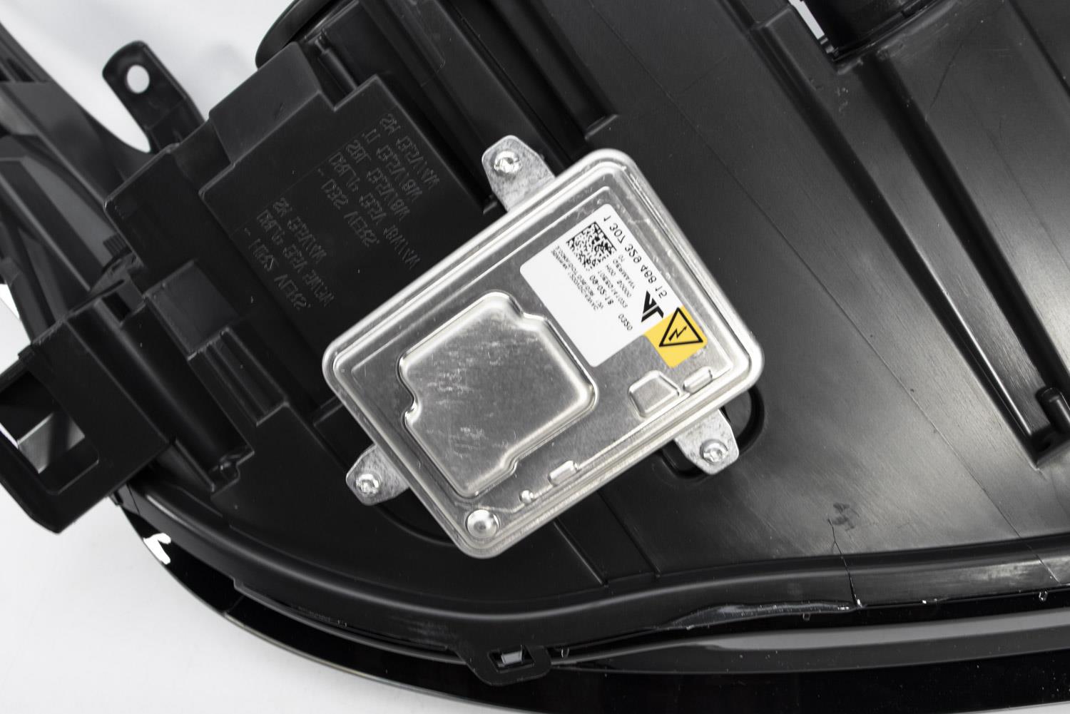 Land Rover Range Rover Sport Left Headlight, Magneti Marelli OEM, OEM LR044269 - View 6