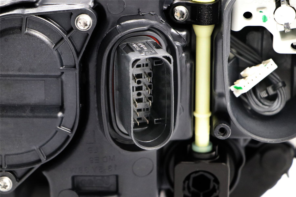 Audi A3 Right Headlight, Valeo OEM, OEM 8V0941774D - View 2
