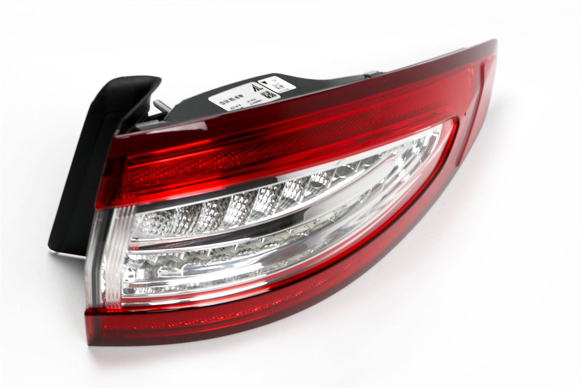 Ford Mondeo Right Rear Light, Magneti Marelli OEM, OEM 2026827 - View 6