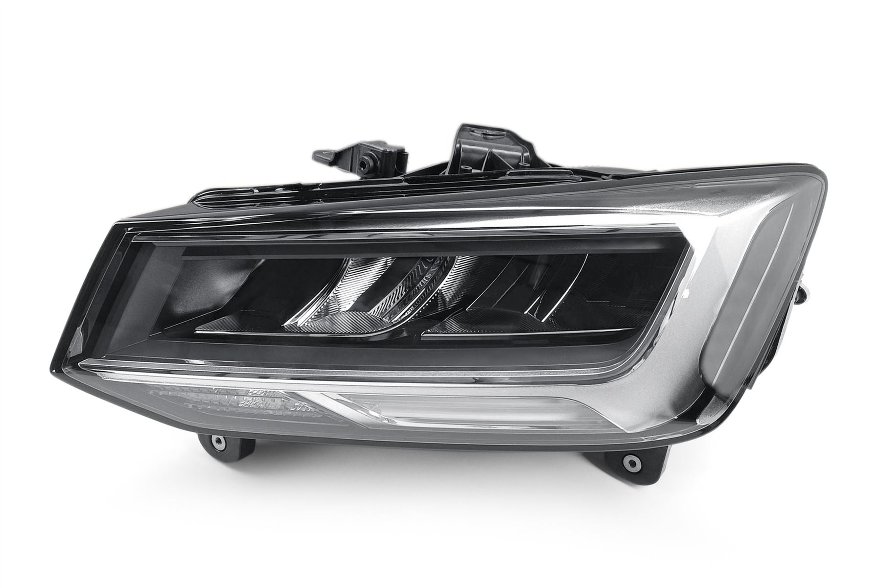 Audi Q2 Left Headlight, Valeo OEM, OEM 81A941011A, MPN 451078