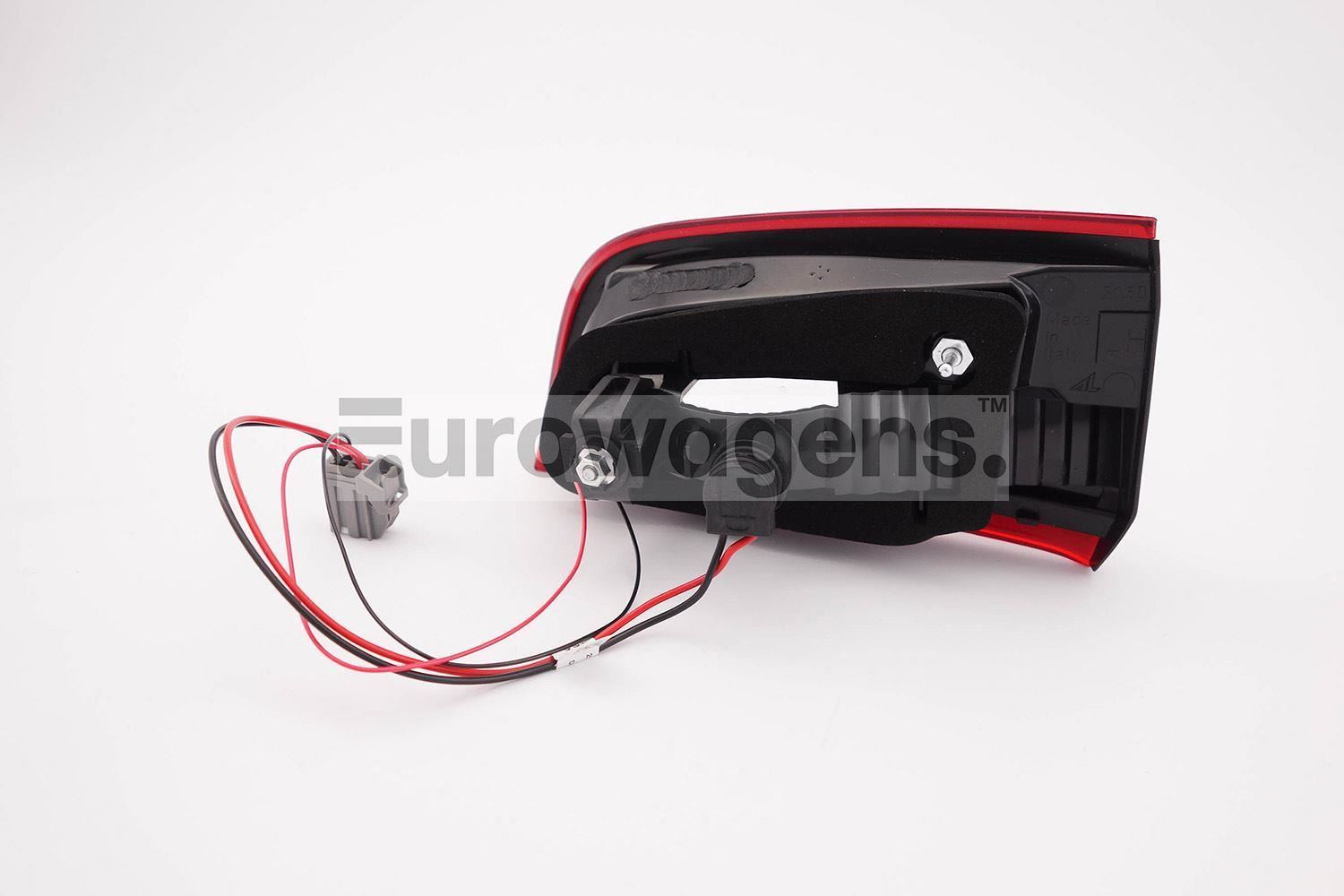 Volvo S60 Left Rear Light, Magneti Marelli OEM, OEM 30796271 - View 2