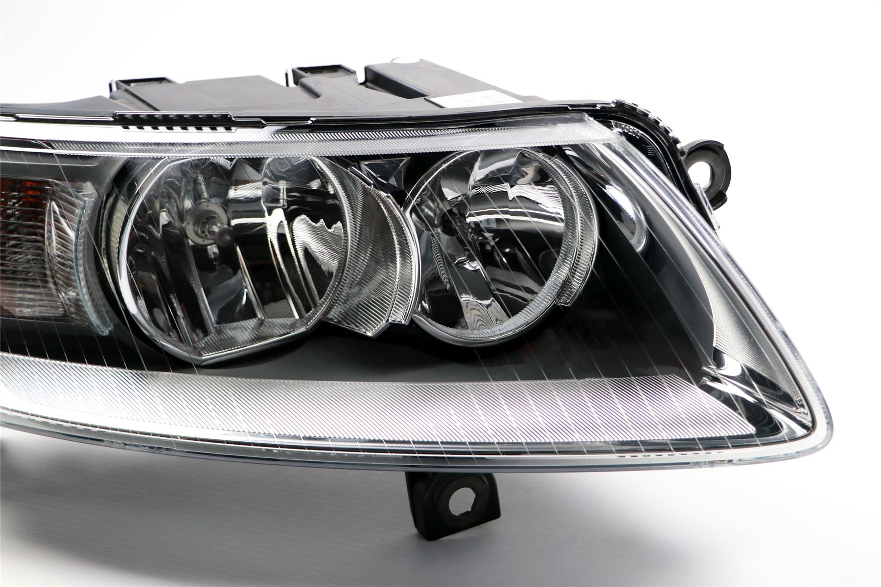 Hella Right Headlight for Audi, OEM quality, OEM 4F0941030E - View 12
