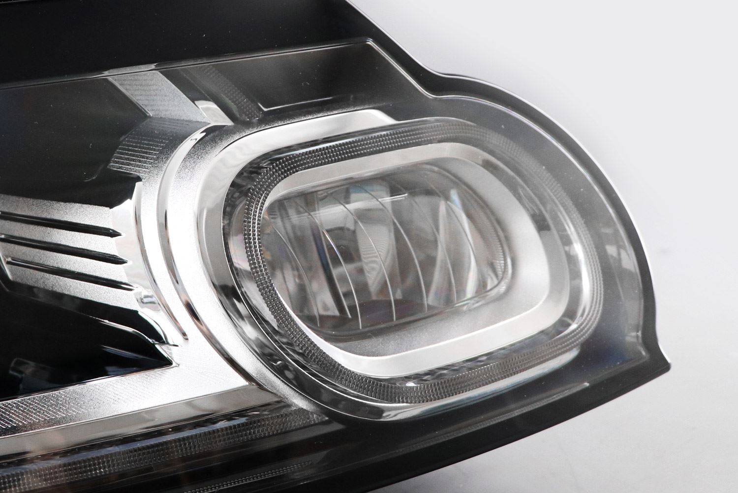 Land Rover Range Rover Sport Right Headlight, Magneti Marelli OEM, OEM LR044258 - View 3