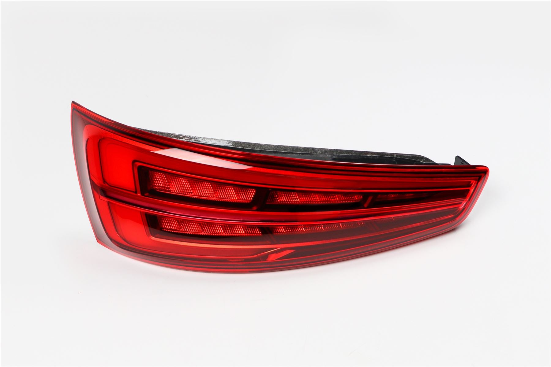 Audi Q3 Left Rear Light, Magneti Marelli OEM, OEM 8U0945093N - View 5