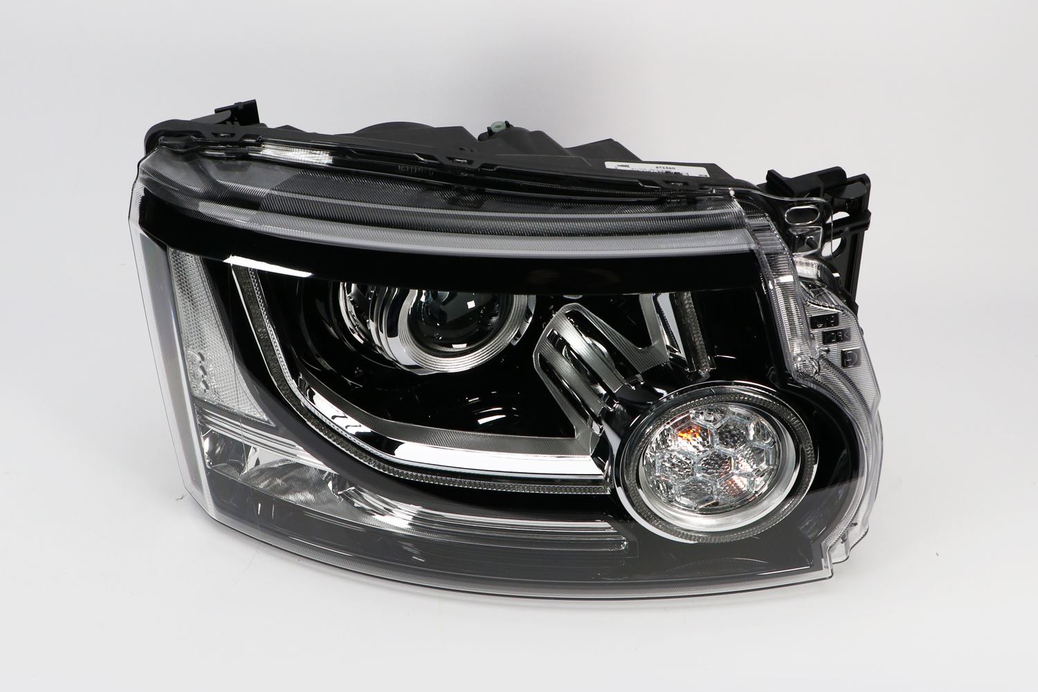 Land Rover Discovery Headlight Cover, Valeo OEM, OEM LR052379 - View 6