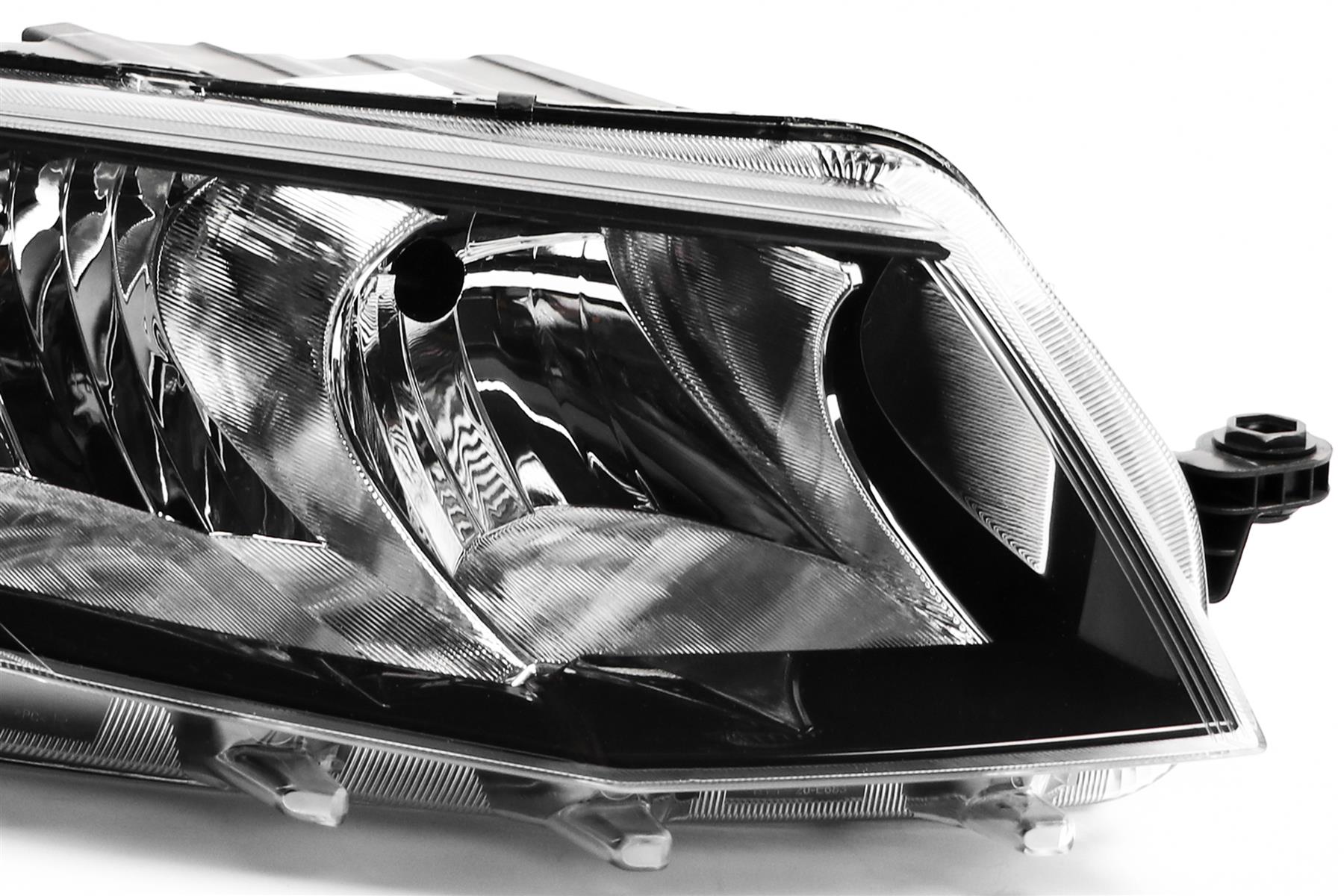 Skoda Octavia Right Headlight, Magneti Marelli OEM, OEM 5E2941016 - View 6