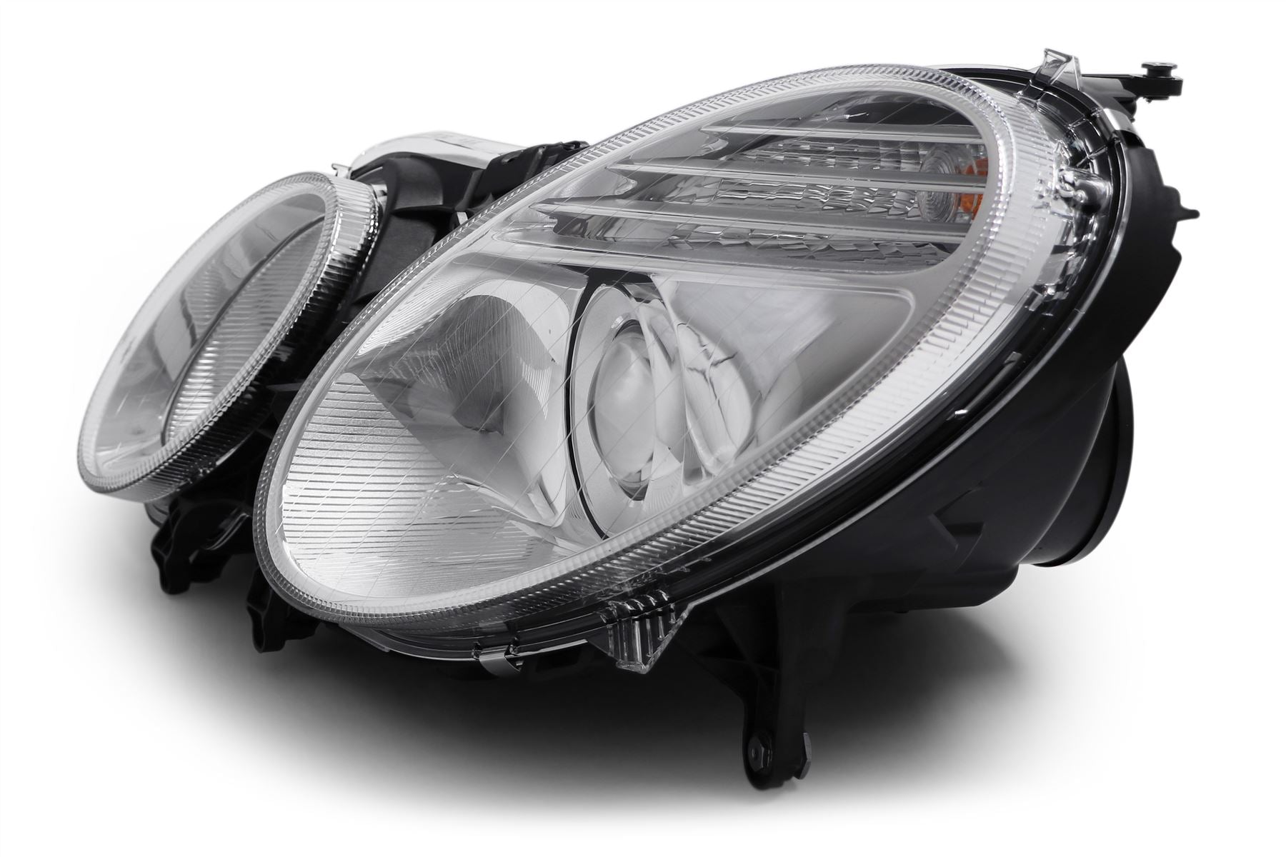Hella Bi-Xenon Left Headlight for Mercedes-Benz, OEM quality, OEM 211 820 49 61 - View 8