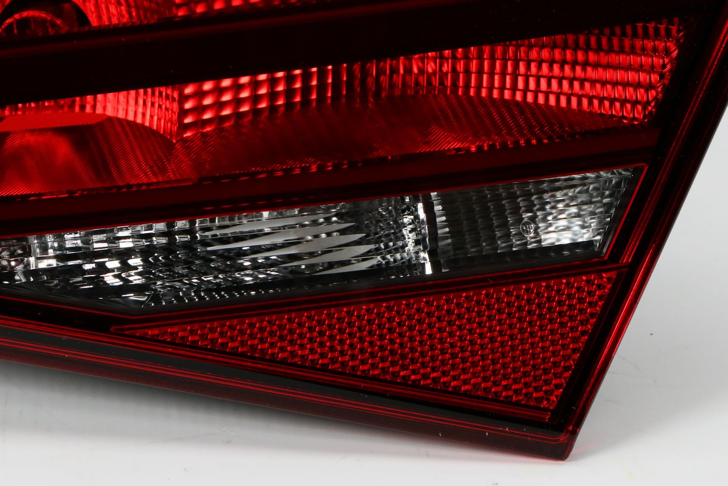 Audi A3 Right Rear Light, Magneti Marelli OEM, OEM 8V4945094A - View 12