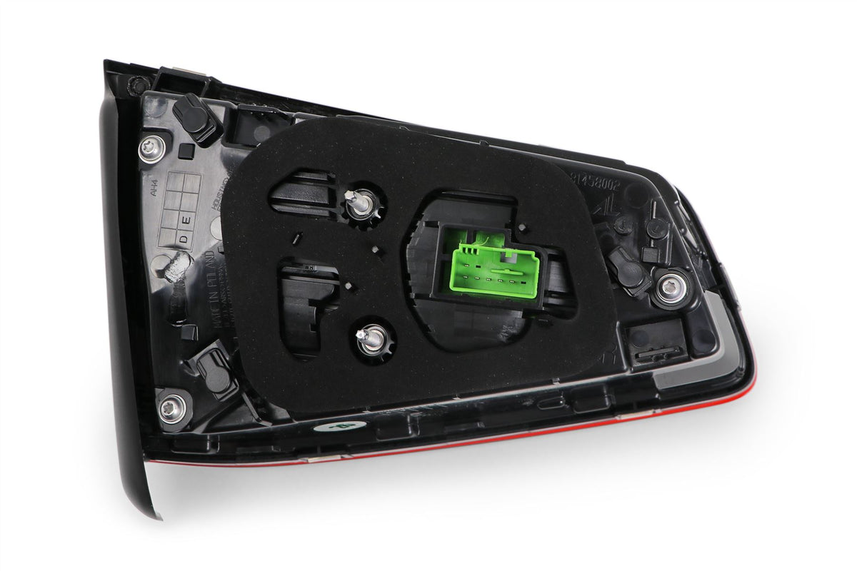 Volkswagen Passat Right Rear Light, Magneti Marelli OEM, OEM 3G9945308 - View 10
