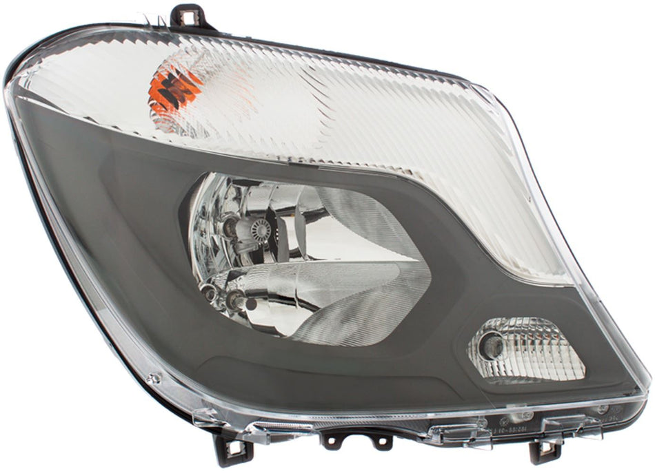 Hella Right Headlight – Mercedes-Benz | OEM 906 820 29 61