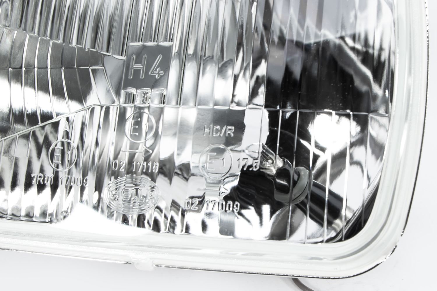 Jeep Wrangler Right Headlight, Hella OEM, OEM 021404C - View 3