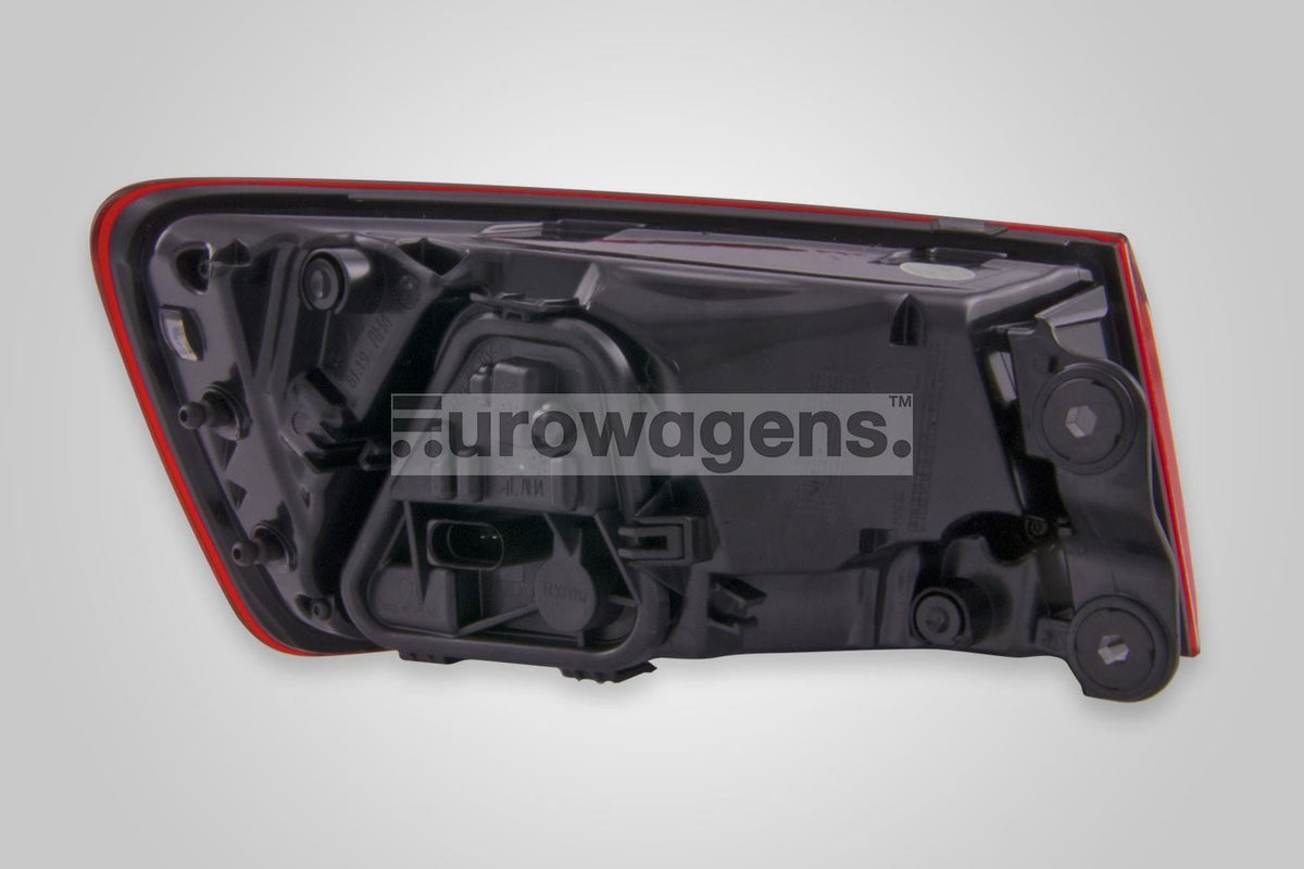 Audi A3 Saloon Left Rear Light, Magneti Marelli OEM, OEM 8V5945095 - View 10