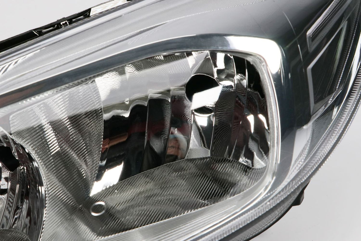 Hella Left Headlight for Ford, OEM quality, OEM 1866250 - View 6