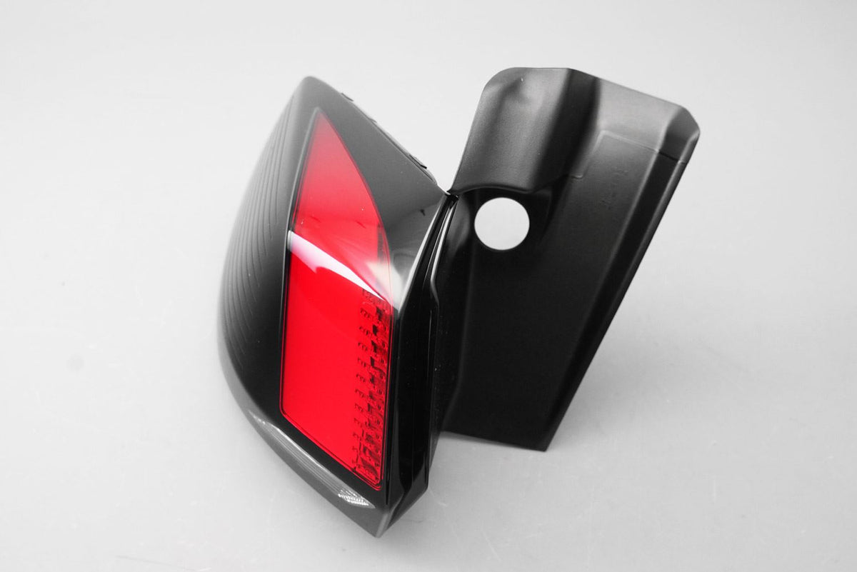 Peugeot 5008 Left Rear Light, Magneti Marelli OEM, OEM 9811028080 - View 12