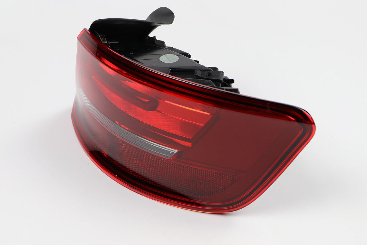 Audi A3 Right Rear Light, Magneti Marelli OEM, OEM 8V4945096C - View 12