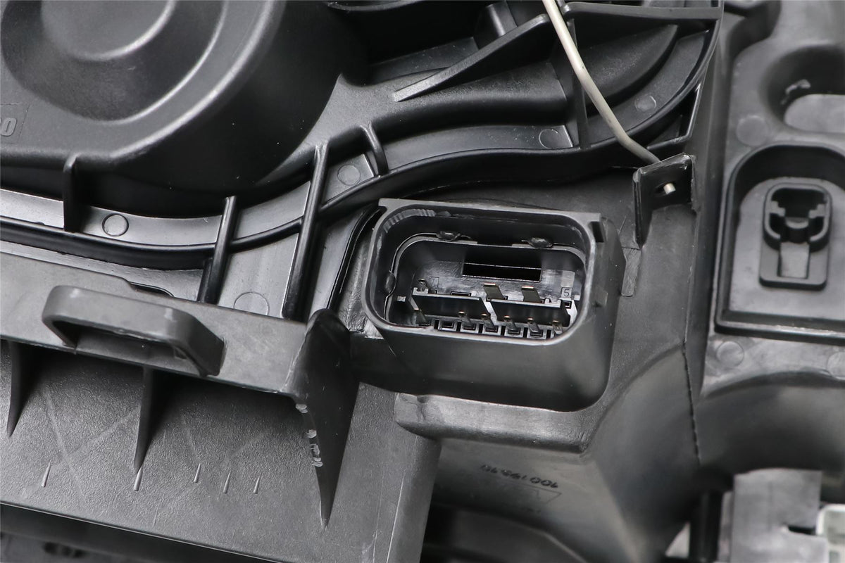 BMW 1 Series Left Headlight, Valeo OEM, OEM 63117263641 - View 12